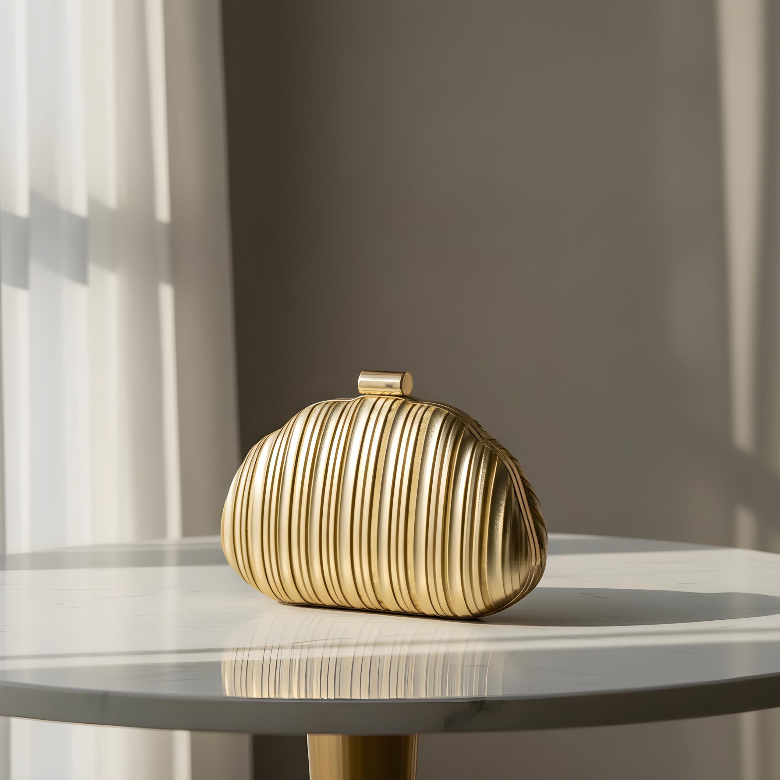 Elegant Pleated Seashell Evening Clutch Bag - Image 4